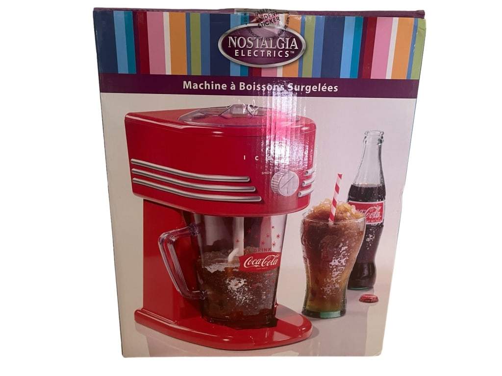 NEW NOSTALGIA ELECTRICS FROZEN DRINK MAKER (1 of 3)