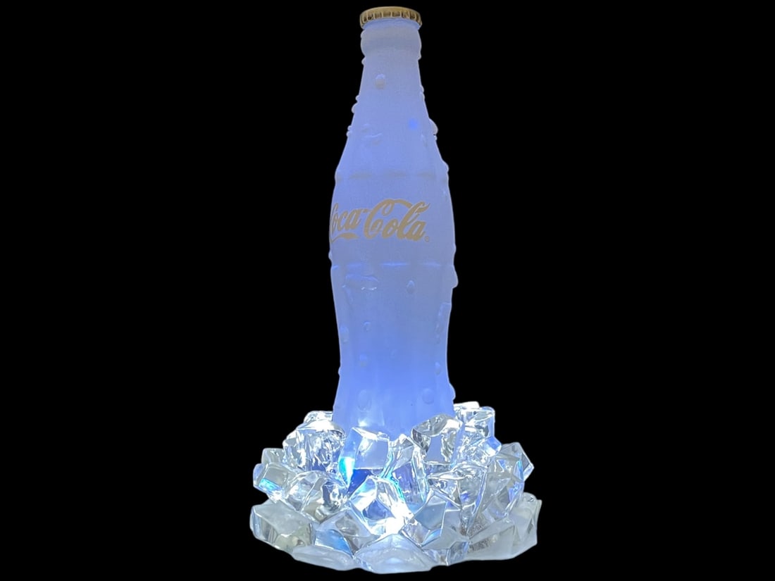 LIGHT UP PLUG IN COCA-COLA AND CRYSTALS LIGHT LAMP: -LIGHT UP PLUG IN COCA-COLA AND CRYSTALS LIGHT LAMP-B1