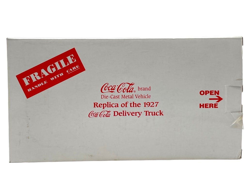 NEW! COCA-COLA 1927 DELIVERY TRUCK REPLICA (1 of 4)