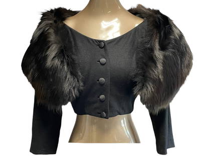 1950'S BLACKWELL MINK FUR & WOOL CARDIGAN SWEATER: -VINTAGE 1950'S -1960'S MR. BLACKWELL MINK COLLAR FUR & WOOL ELEGANT CARDIGAN SWEATER | WOMEN'S REGENCY ELEGANCE FASHION-SIZE: S -GOOD PREOWNED CONDITION -JR BTQ RAC 09/27Please be advised that