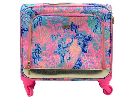 LILLY PULITZER CARRY ON ROLLING SUITCASE 17": -LILLY PULITZER CARRY ON ROLLING SUITCASE 17" -Lilly Pulitzer Under The Seat Carry On Rolling Suitcase Luggage-SIZE: 17" X 16" X 8"-LIKE NEW -JR BTQ 09/27 Please be advised that by placing a bid, you