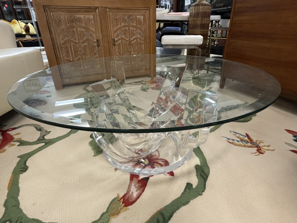 MID CENTURY MODERN STYLE LUCITE COFFEE TABLE 42" (1 of 6)