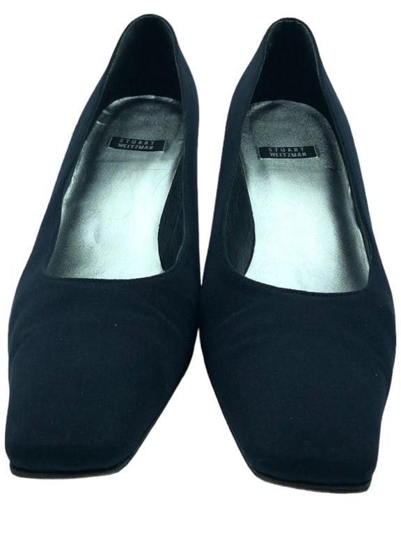 STUART WEITZMAN CLASSIC NAVY BLUE LEATHER PUMPS: STUART WEITZMAN CLASSIC NAVY BLUE LEATHER PUMPS -GOOD PREOWNED CONDITION. WEAR CONSISTENT WITH AGE & USE-SIZE: 8 1/2 -COLOR: NAVY BLUE-KA 8/9/23 BTQ