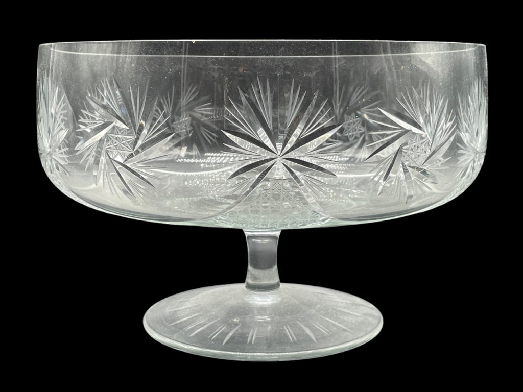 VTG CUT GLASS CENTER PIECE BOWL 6" (1 of 3)