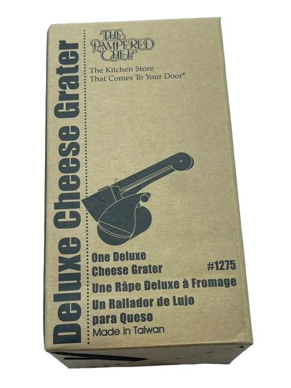 THE PAMPERED CHEF BOXED DELUXE CHESS GRATER: THE PAMPERED CHEF BOXED DELUXE CHESS GRATER