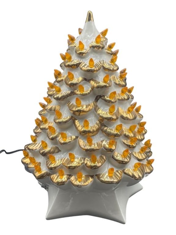 VINTAGE LIGHTED CERAMIC CHRISTMAS TREE 15" (1 of 6)