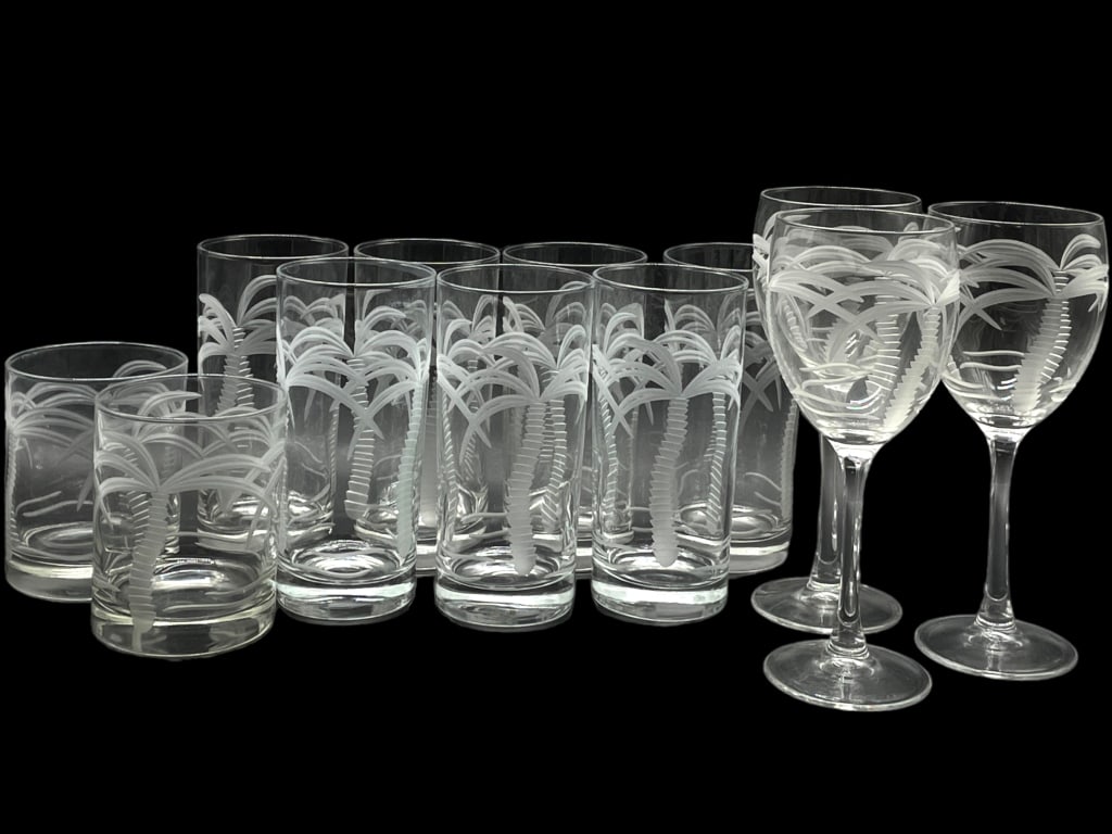 VTG ETCHED PALM TREE GLASSWARE SET (12): -VTG ETCHED PALM TREE GLASSWARE SET -COLLECTION OF (12) GLASSES-2 ROCKS GLASSES -7 HIGHBALL GLASSES -3 WINE GLASSES -VERY GOOD CONDITION -NO APPARENT CHIPS OR CRACKS -SEE ALL PHOTOS-JR SR SDE BRN CAB 