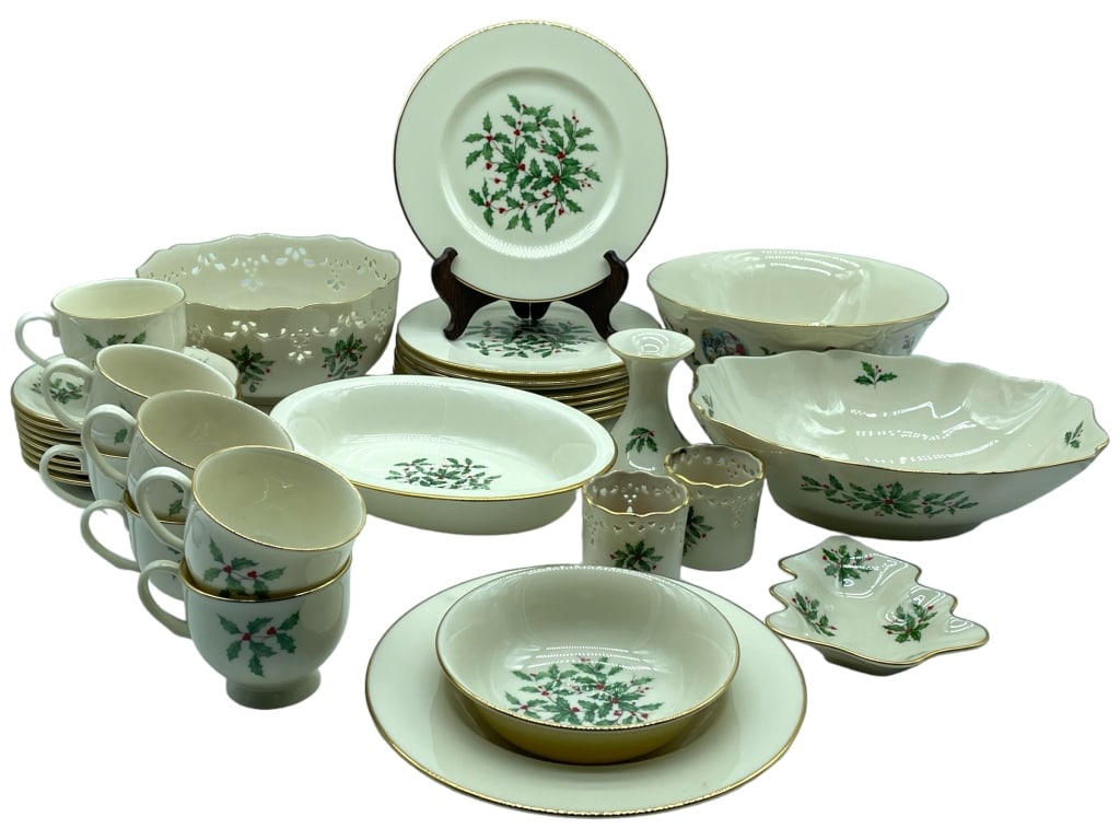 LENOX HOLIDAY PORCELAIN CHINA SET (33) (1 of 14)