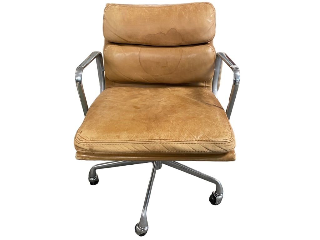 HERMAN MILLER EAMES ALUMINUM SOFT PAD DESK CHAIR (1 of 6)
