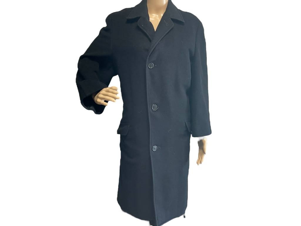 100% CASHMERE SINGLE BREASTED WINTER COAT (1 of 3)