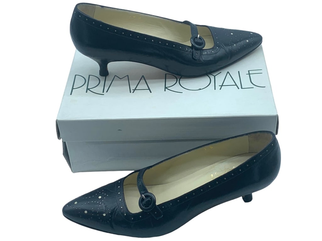 JOAN DAVID HANDMADE ITALIAN HEELS SZ 9 (1 of 4)