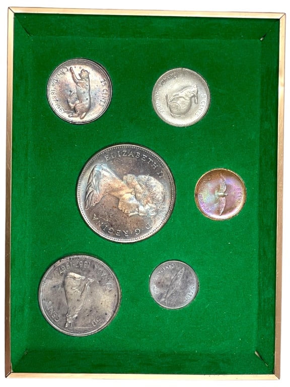 1967 CANADIAN WILDLIFE CENTENNIAL COIN SET IN BOX: 1967 CANADIAN WILDLIFE DESIGN CENTENNIAL COIN SET IN BOX-GOOD PRE OWNED CONDITION, SIGNS OF WEAR-DP102423JEWLCAB Bidders may pick up their items from the auction-house or have their items shipped. App