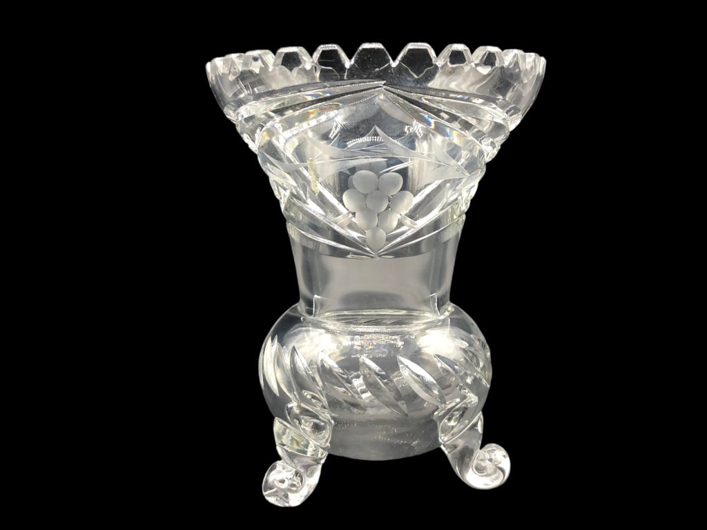 WATERFORD STYLE FLORAL CRYSTAL VASE (1 of 7)