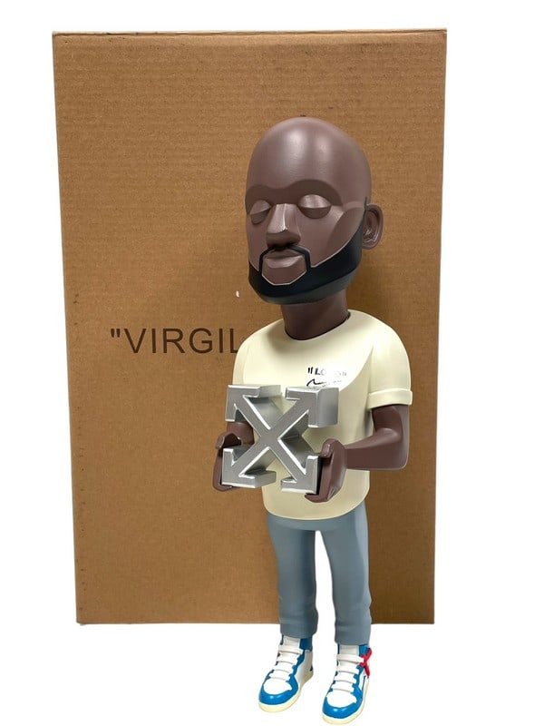DANIL YAD / VIRGIL ABLOH FIGURINE IN BOX!: DANIL YAD / VIRGIL ABLOH TRENDSETTER STREET ART FIGURINE | LOUIS VUITTON MENSWEAR DESIGNER OFF-WHITE APPAREL DESIGNER-NEW IN BOX-DP102723 Bidders may pick up their items from the auction-house or have
