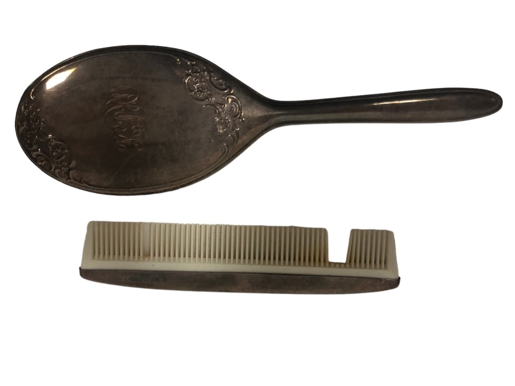 GORHAM  BABY BRUSH & COMB WITH STERLING HANDLE (1 of 5)