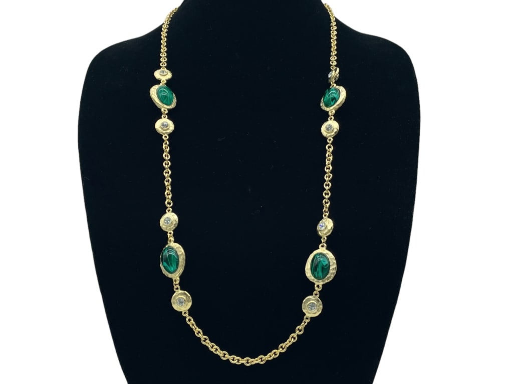 KENNETH J LANE JEWELED STATEMENT NECKLACE $225: -KENNETH J LANE JEWEL ACCENT STATEMENT NECKLACE -NEW -SIZE: 17"-RETAIL: $225-JR SR 11/06 Bidders may pick up their items from the auction-house or have their items shipped. Appointments are required f