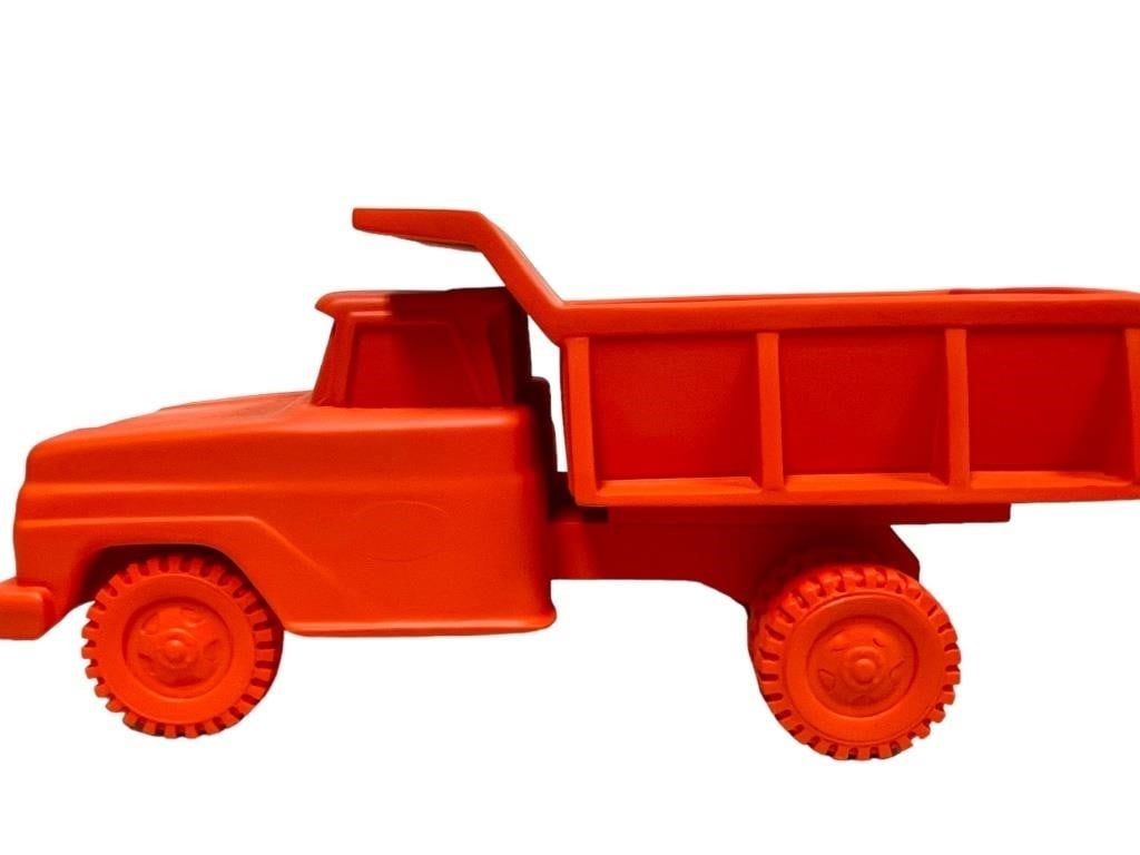 HARRY ALLEN REALITY DUMP TRUCK SCULPTURE 13" (1 of 5)