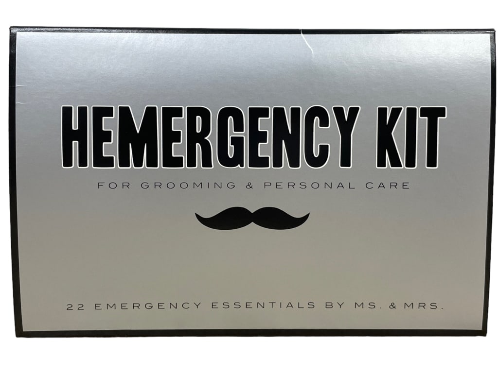 HEMERGENCY TRAVEL GROOMING KIT (1 of 4)