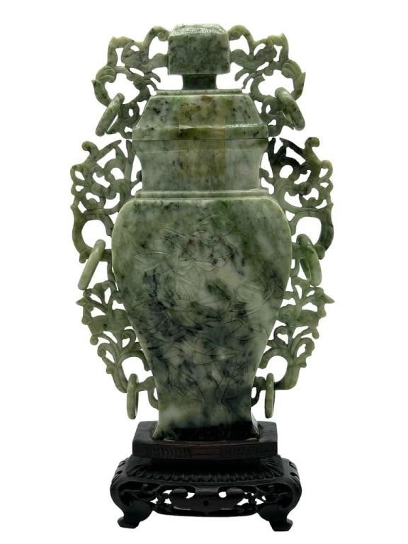 CHINESE VARIEGATED GREEN HARDSTONE VASE & COVER 7": VINTAGE CHINESE VARIEGATED GREEN HARDSTONE VASE & COVER WITH OPEN FRET WORK PHALANGES AND RINGS VARIEGATED | IMPORT EXPORT CHINESE ANTIQUE STYLE HOME DECOR-7" X 4.5" APPROX Bidders may pick up their i