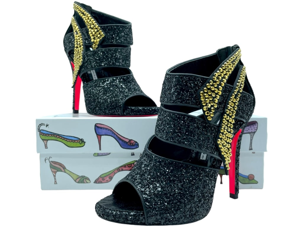 NEW SUECOMMA BONNIE BLACK AND GOLD GLITTER HEELS: NEW SUECOMMA BONNIE BLACK AND GOLD GLITTER HEELS -BRAND NEW WITH DUSTBAG-RETAIL $1095-SZ 38 1/2-WORTH AVENUE SHOE STORE LIQUIDATION