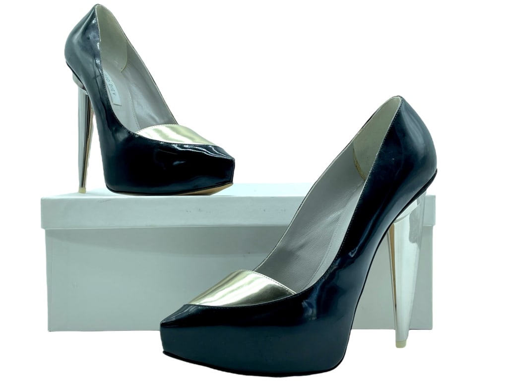 NEW GIO DIEV NIKK0 BLACK/GOLD STILETTO PUMPS $805 (1 of 6)