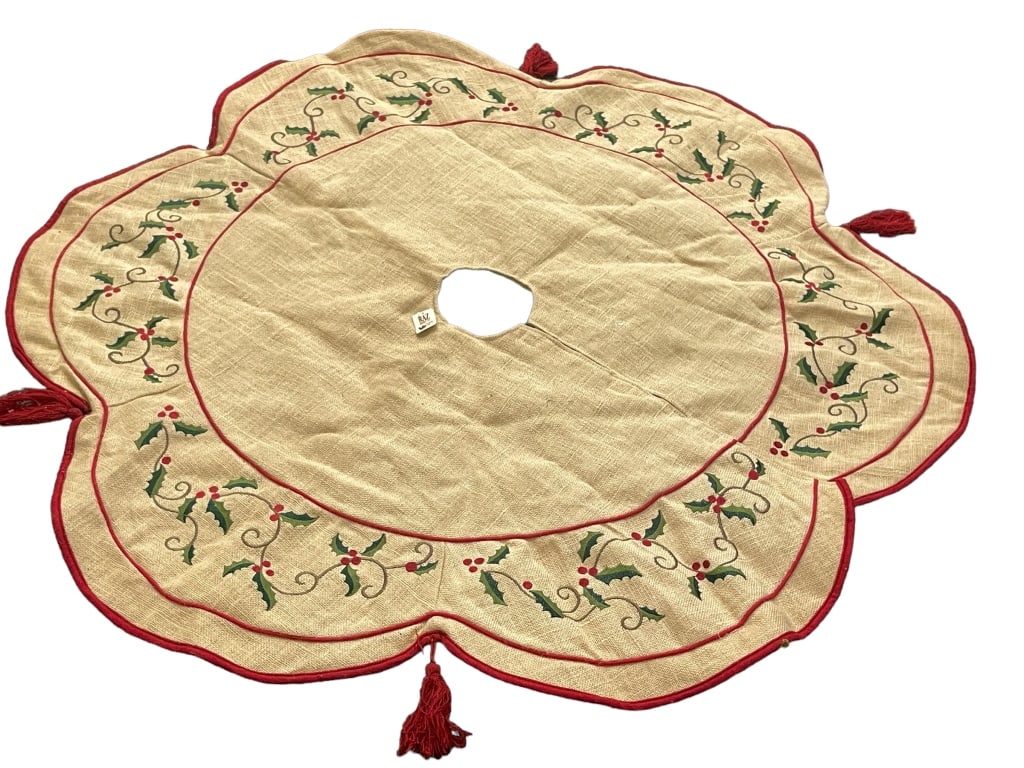 NWT BURLAP COUNTRY CHRISTMAS TREE SKIRT: NWT BURLAP COUNTRY CHRISTMAS TREE SKIRT