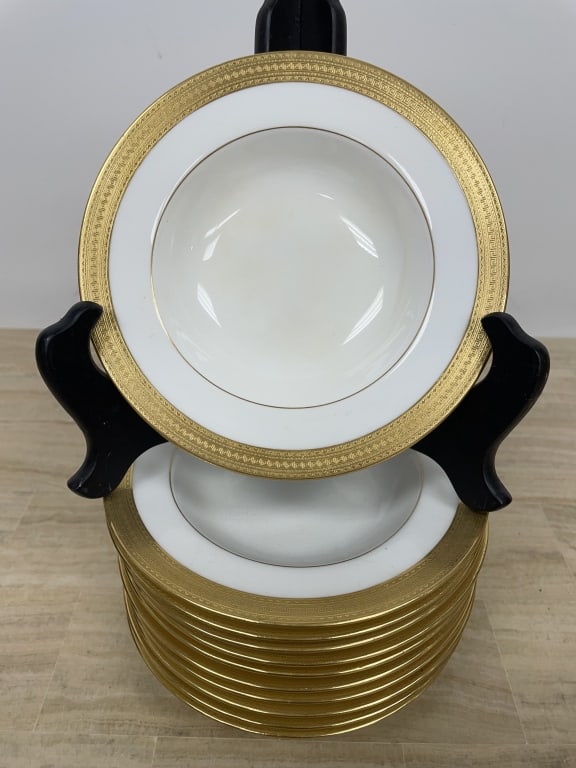 LOT OF 11 MINTON R. BRIGGS & CO BERRY BOWLS: LOT OF 11 MINTON R. BRIGGS & CO BERRY BOWLS