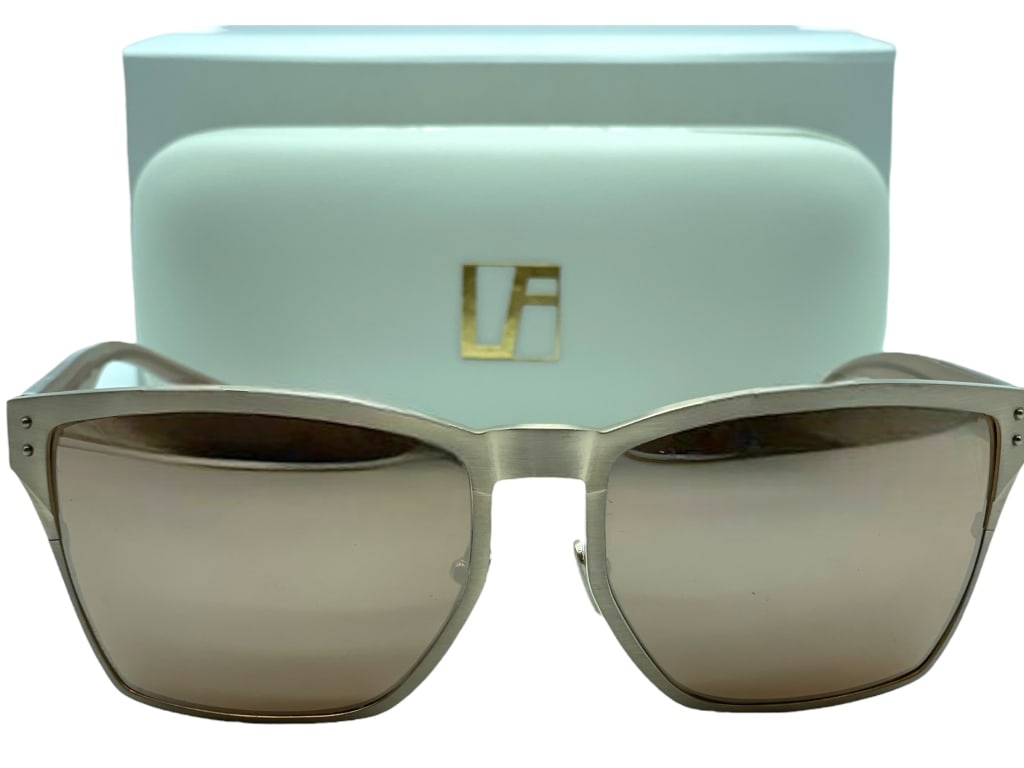 NWT LINDA FARROW GALLERY "304C6" SUNGLASSES $975: - NWT LINDA FARROW GALLERY "304C6" SUNGLASSES $975 - MADE IN JAPAN | HIGH FASHION- PALM BEACH STYLE | LIGHT BRONZE FRAME | BROWN LENS- GF 11/8/23 Bidders may pick up their items from the auction-house