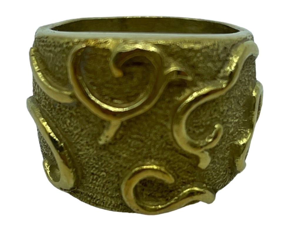 18 KT GOLD RING WITH FLOURISH DESIGN 15G SZ 7.5 (1 of 6)