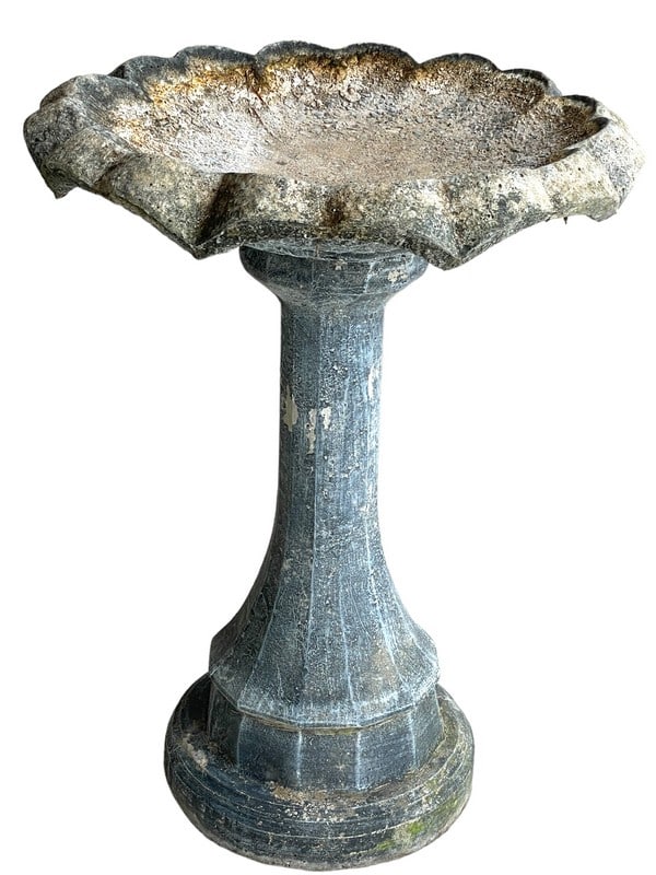 VINTAGE REGENCY STYLE CAST STONE BIRD BATH 29" (1 of 5)