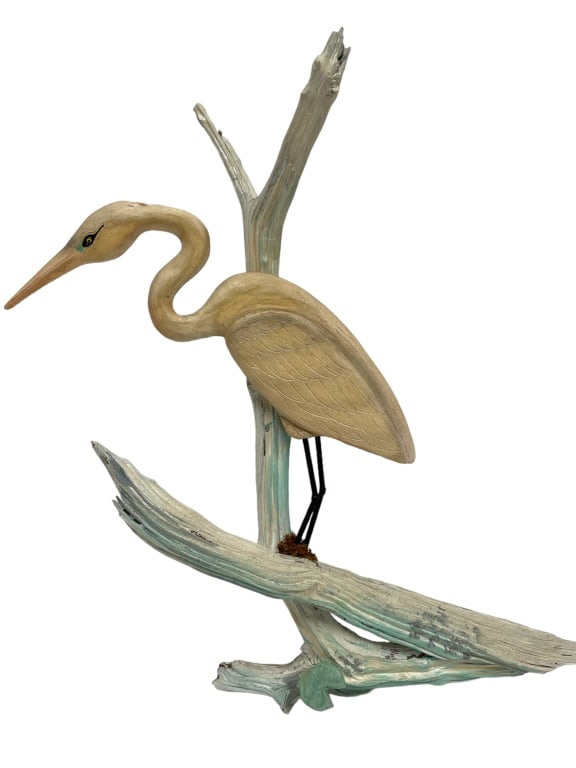 COASTAL DRIFTWOOD CRANE BIRD ART 32": COASTAL DRIFTWOOD CRANE BIRD ART-SIGNED BY ARTIST-VERY GOOD PRE OWNED CONDITION-DP121123 Bidders may pick up their items from the auction-house or have their items shipped. Appointments are required f