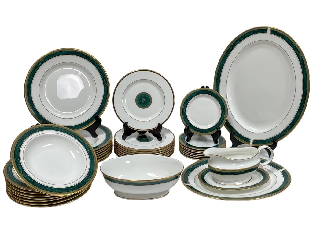 LENOX CLASSIC EDITION FINE PORCELAIN PLATE SET 36 (1 of 10)
