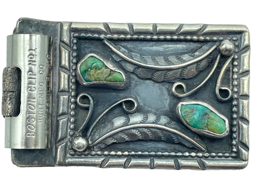 BOSTON CLIP SILVER AND TURQUOISE MONEY CLIP: BOSTON CLIP SILVER AND TURQUOISE MONEY CLIP -HUNT MFG. CO, STATESVILLE, NC.-BAG 11 Bidders may pick up their items from the auction-house or have their items shipped. Appointments are required for loc