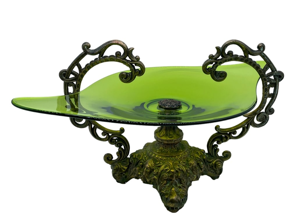 ART NOUVEAU LOETZ STYLE CATCHALL PEDESTAL BOWL 18": -ART NOUVEAU LOETZ STYLE CATCHALL PEDESTAL BOWL-SIZE: 18"-VERY GOOD CONDITION JR BTQ DPL WND 12/21 Bidders may pick up their items from the auction-house or have their items shipped.Appointments are r