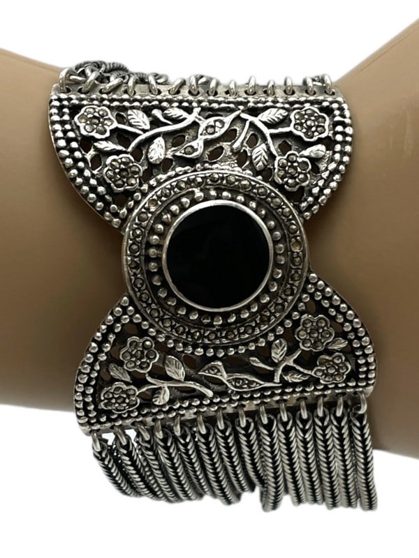 STERLING SILVER BRACELET W ONYX & MARCASITE 72 G (1 of 8)