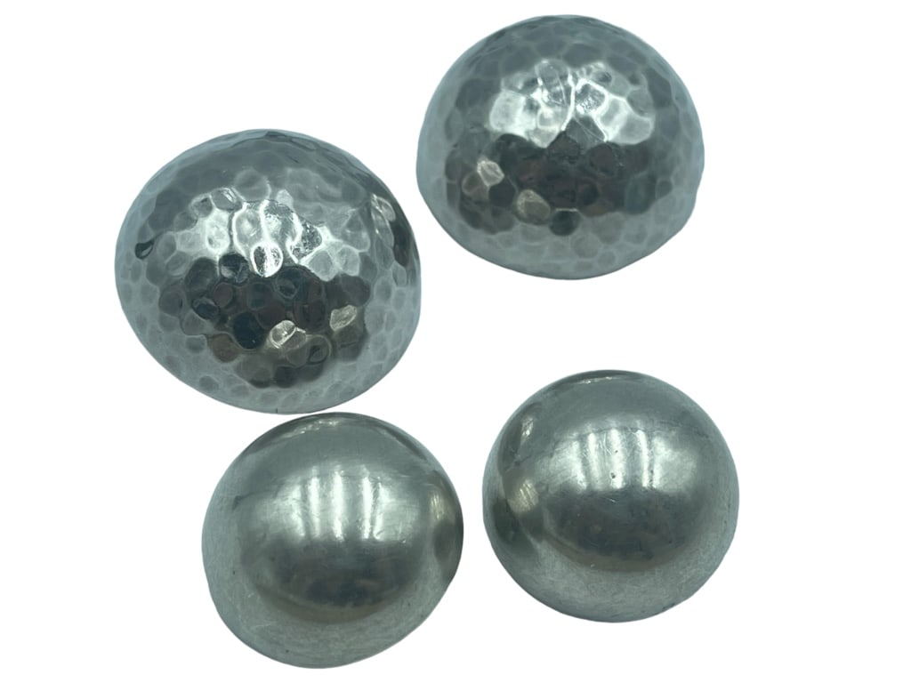 VINTAGE PAIR OF STERLING SILVER BUTTON EARRINGS: VINTAGE PAIR OF STERLING SILVER BUTTON EARRINGS -47.5 G