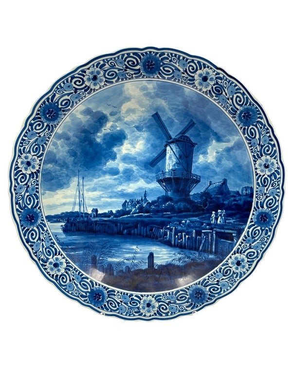 VINTAGE N.V. ROYAL  DELFT BLUE & WHITE PLATE 16" (1 of 4)