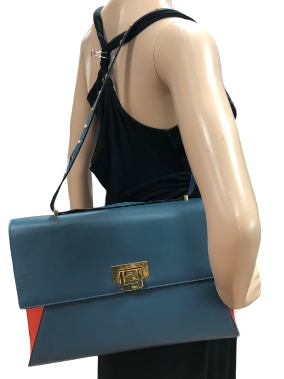 NEW GEORGE ANGELOPOULOS "MACHI" PURSE $1525: - NEW GEORGE ANGELOPOULOS "MACHI" PURSE $1525 - MADE IN ITALY | COMES WITH TAG AND DUSTBAG- DUAL STRAP FOR STYLING OPTIONS- GF 11/7/23 Bidders may pick up their items from the auction-house or have th