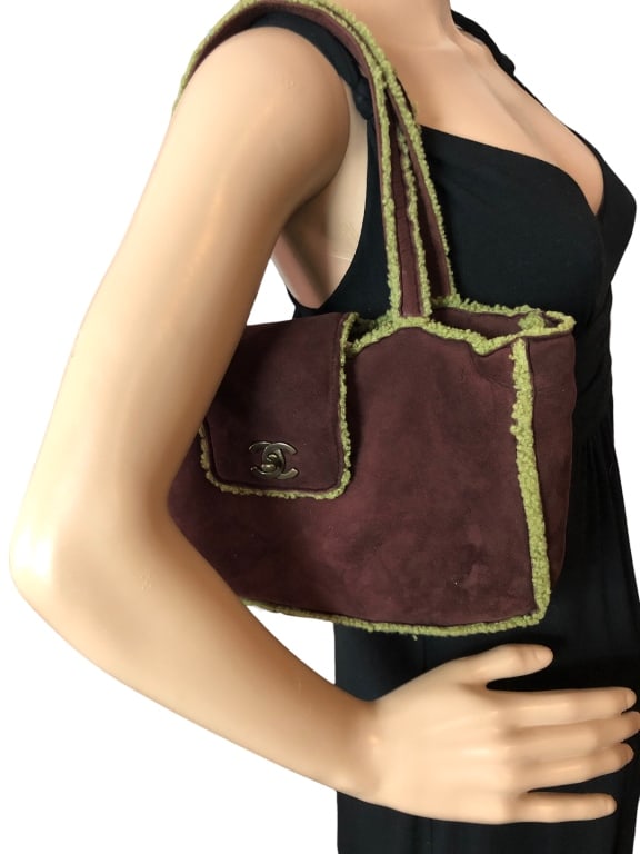 CHANEL CC LOGO TURNLOCK BURGUNDY/GREEN SHOULDER BA (1 of 5)