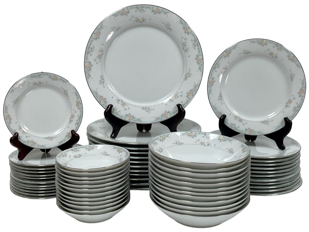 NORITAKI "FAIRFAX" FINE PORCELAIN PLATE SET (60): -NORITAKI "FAIRFAX" FINE PORCELAIN CHINA PLATE SET -VERY GOOD CONDITION -SET INCLUDES -(12) DINNER PLATES - 10"-(12) SALAD PLATES - 8"-(12) BREAD PLATES - 6"-(12) SOUP BOWLS - 7"-(12) BERRY BOWLS - 5.