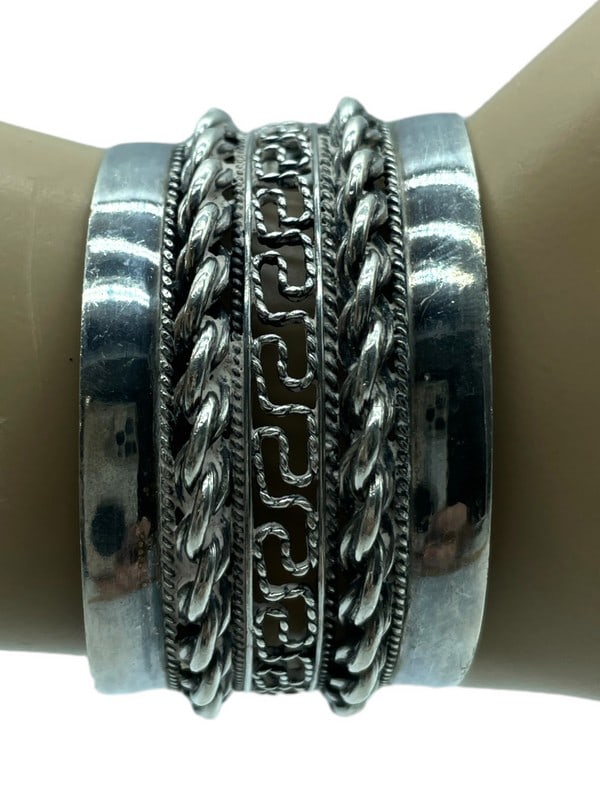 VINTAGE STERLING SILVER CUFF BRACELET 60G (1 of 6)
