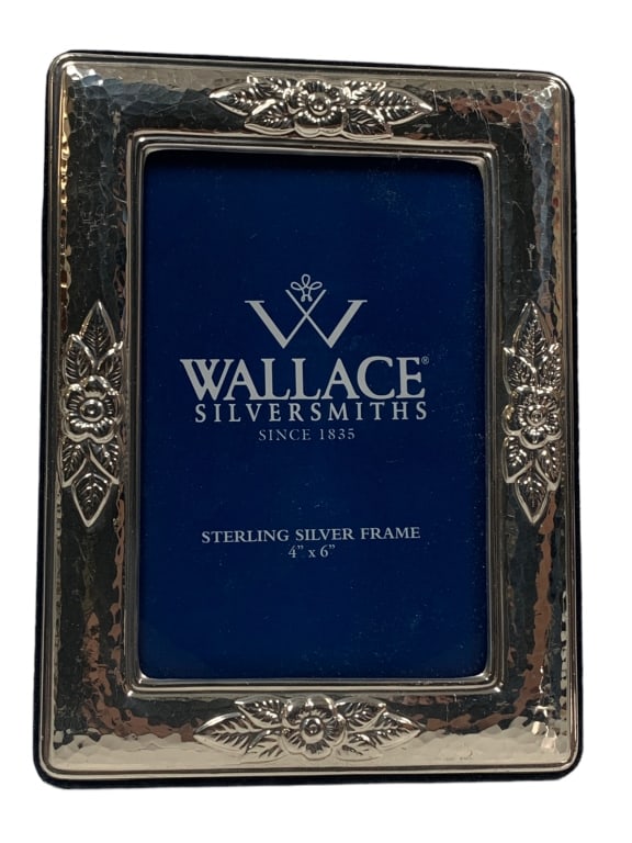 WALLACE SILVERSMITHS STERLING SILVER FRAME 8" (1 of 2)