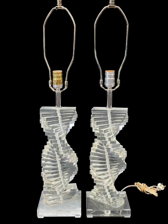 PAIR OF SPRINGER STYLE LUCITE TABLE LAMPS 29" (1 of 8)