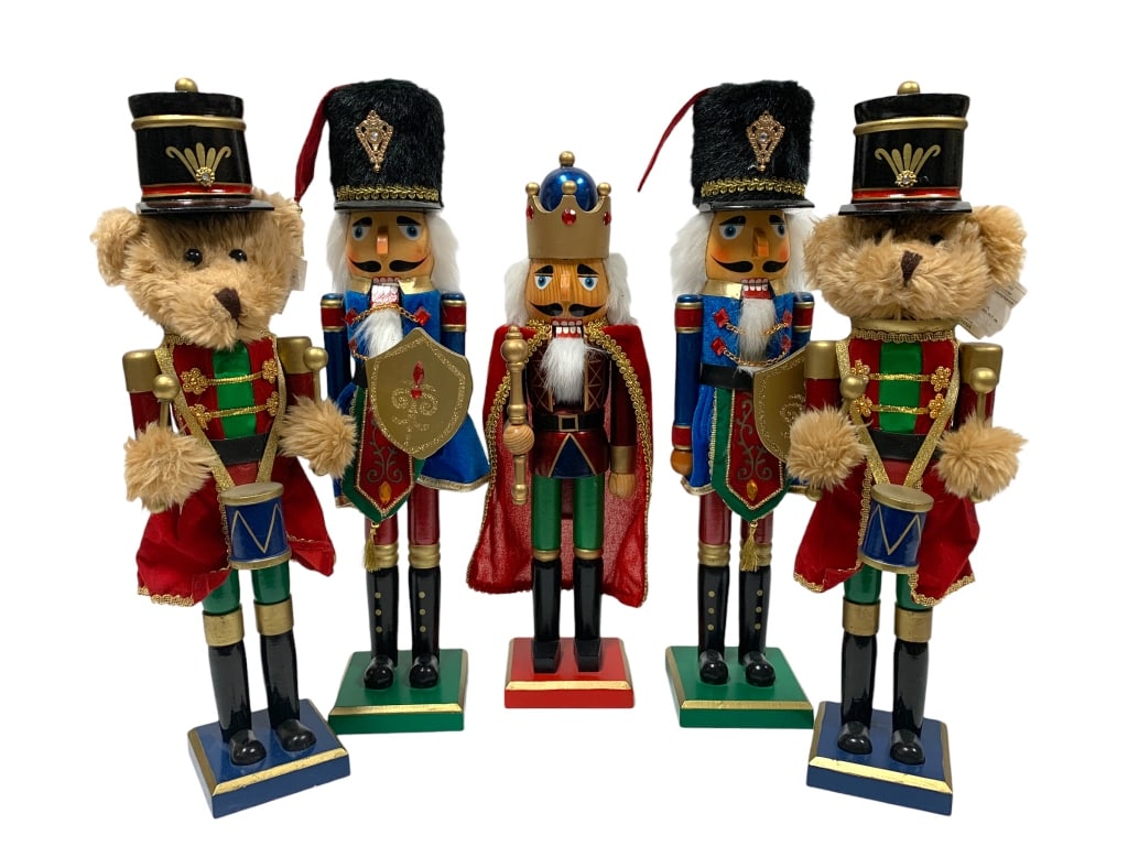 SET OF 5 ASSORTED HOLIDAY NUTCRACKERS 16" (1 of 5)