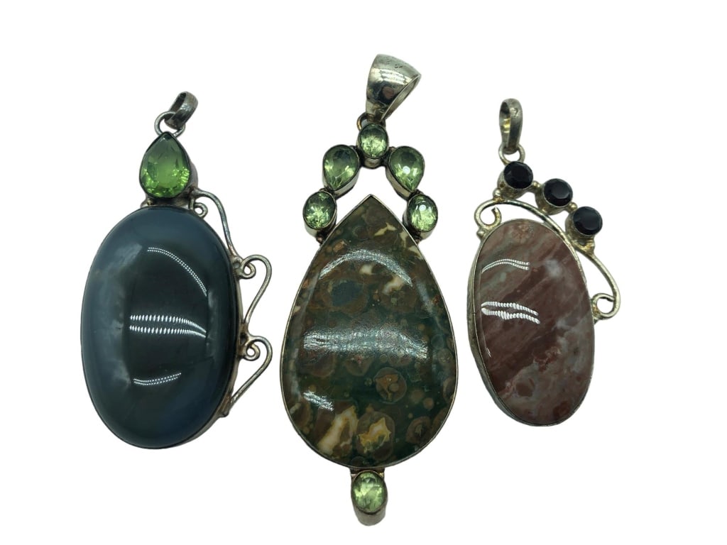 3 STERLING PEROIDOT JASPER & CRYSTAL PENDANTS: 3 STERLING PEROIDOT JASPER & CRYSTAL PENDANTS*BLUE CHALSEDONY PERIDOT*RAIN FOREST RHYOLITE PERIDOT *CONVOLUTED JASPER & CRYSTALS