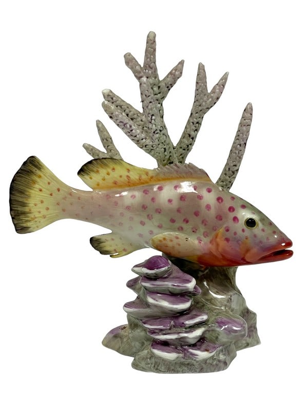 ROYAL WORCESTER PORCELAIN RED HIND FIGURINE: ROYAL WORCESTER PORCELAIN RED HIND FISH FIGURINE-DESIGNED BY R VAN RUYCKEVELT #3572-4"-VERY GOOD PRE OWNED CONDITION NO CHIPS -DP3624STORE