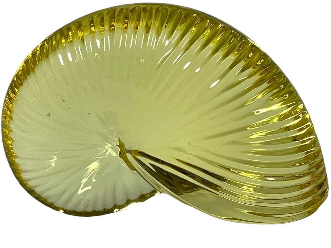 BACCARAT FRANCE NEMO YELLOW CRYSTAL GLASS SHELL 2" (1 of 5)
