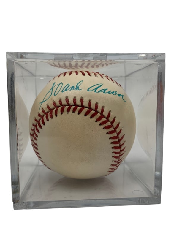 HANK AARON SIGNED BASEBALL (1 of 4)
