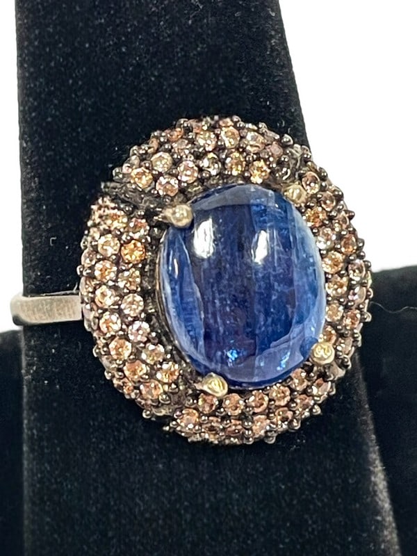 TANZANITE SET IN STERLING SILVER WOMEN'S RING SZ8 (1 of 6)