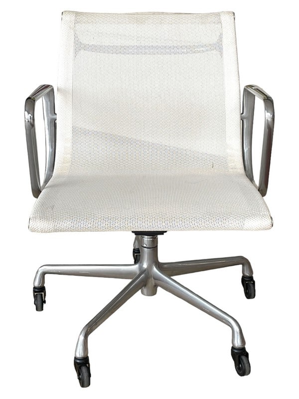 HERMAN MILLLER EAMES ALUMINUM GROUP DESK CHAIR (1 of 6)